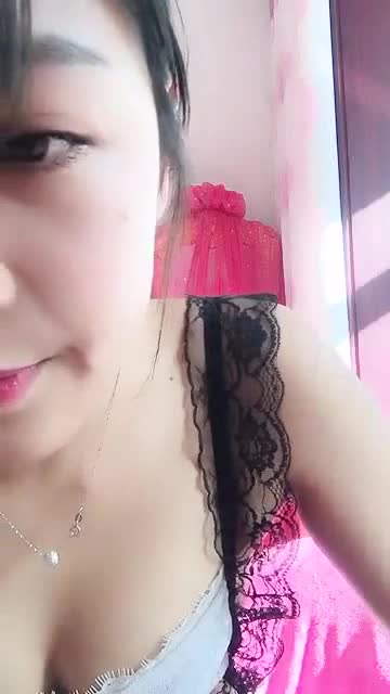 很骚的美女主播