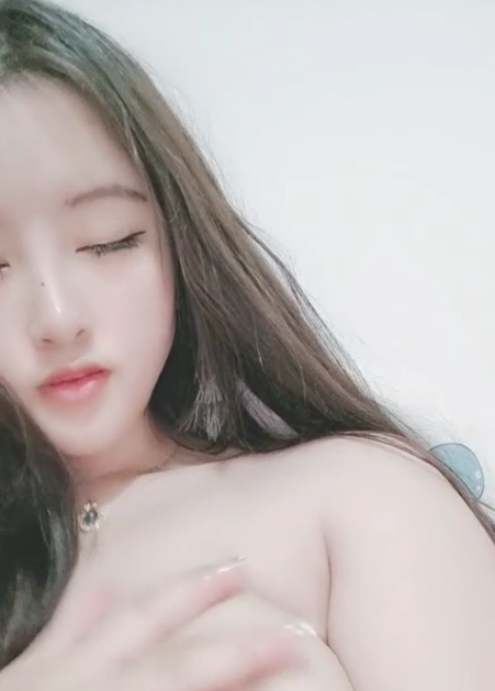 #直播 气质漂亮甜美妹妹！丰乳肥臀.