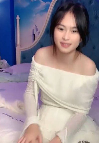1#可爱小虎牙妹妹！超粉嫩穴
