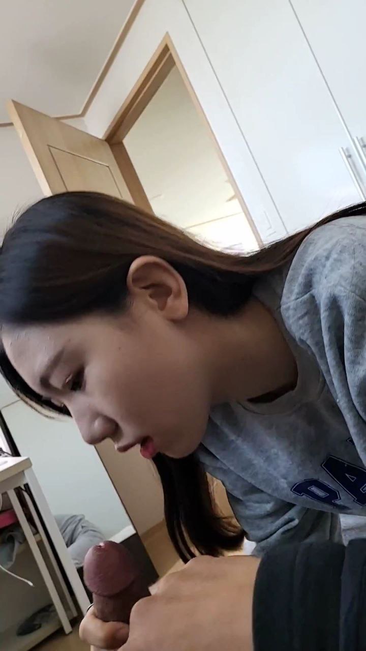 【自拍泄密】大佬商丘约炮史，大鸡巴喂饱骚货的骚逼骚嘴！
