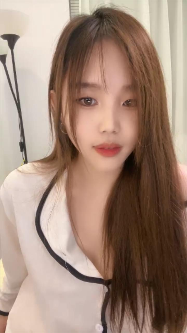 【撸管佳作，绝对精品】性感尤物极品美女！白嫩奶子乳夹伺候！翘起美臀掰穴乳摇，穿上高跟鞋极度诱惑