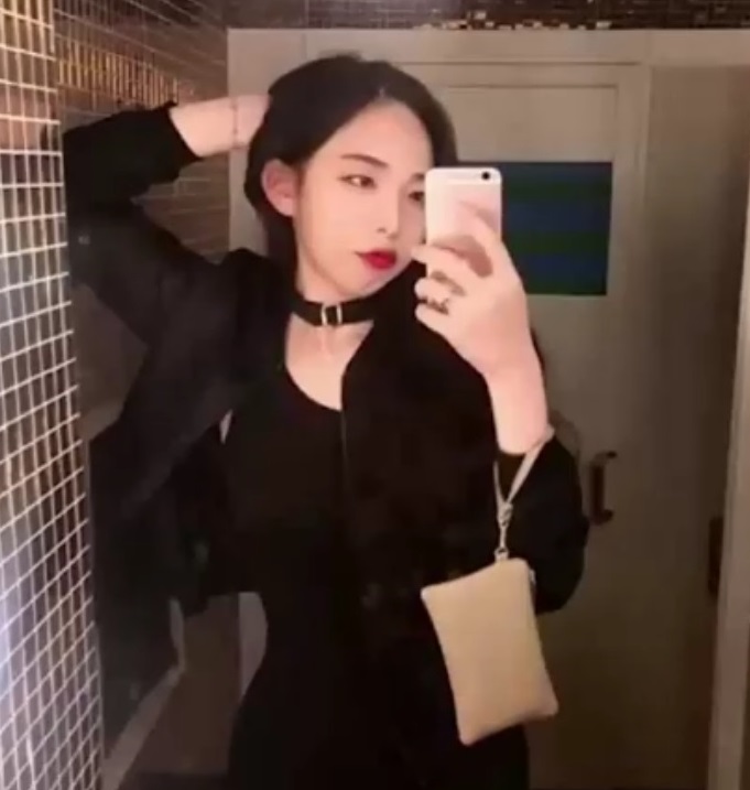 【网曝泄密】抖音百万粉丝网红高颜值反差女神惨遭网曝性爱视频暴露流出。