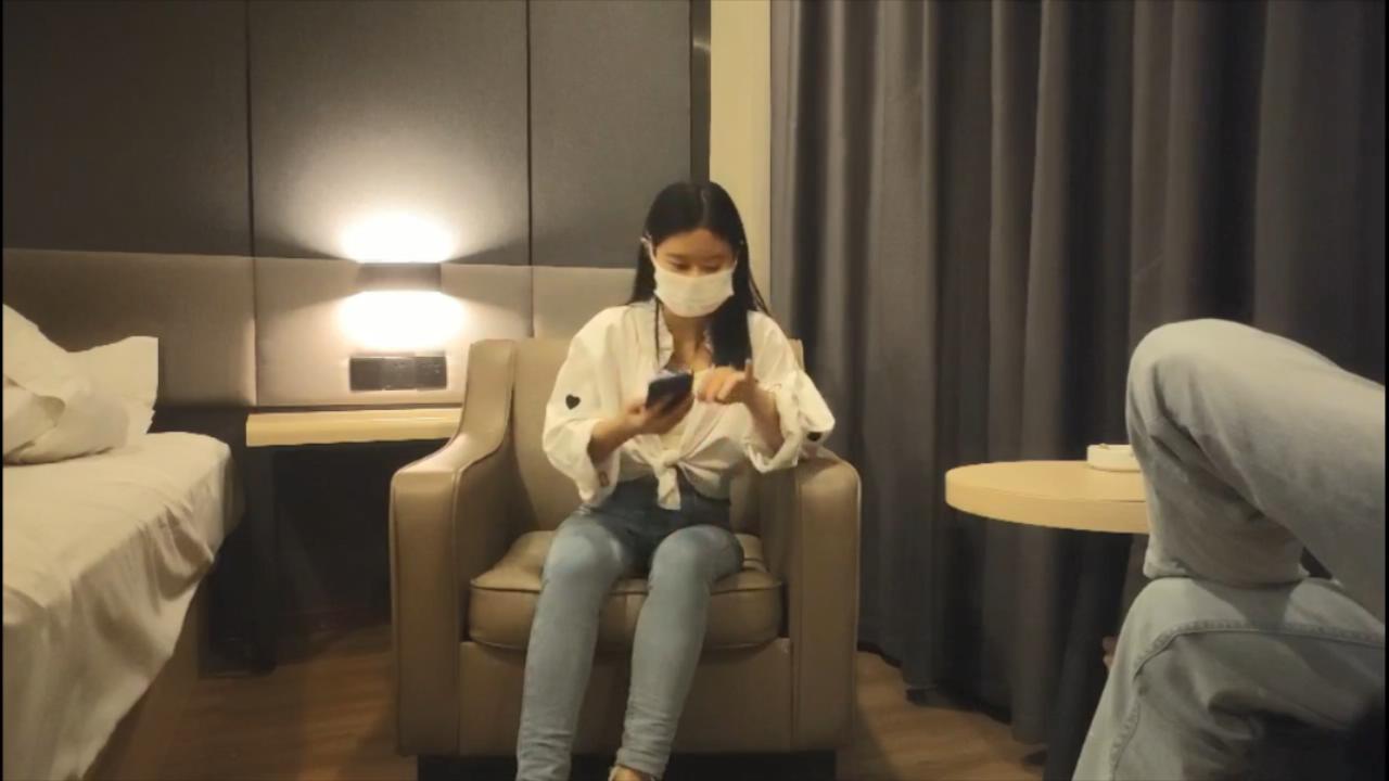 【撸管佳作，绝对精品】技校兼职清纯嫩妹有点羞涩，被小哥哥奋力抽插性欲爆发爽不停