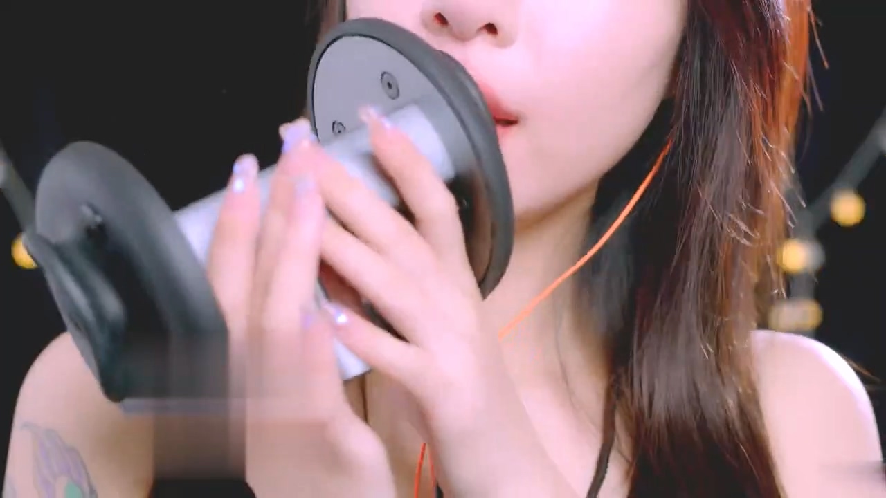 #ASMR 小萌 喘息 口腔音 舔耳 弹舌 _ 小萌