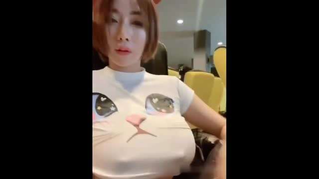 淫荡皮卡丘短发美女户外漏出勾引尽显淫荡一面