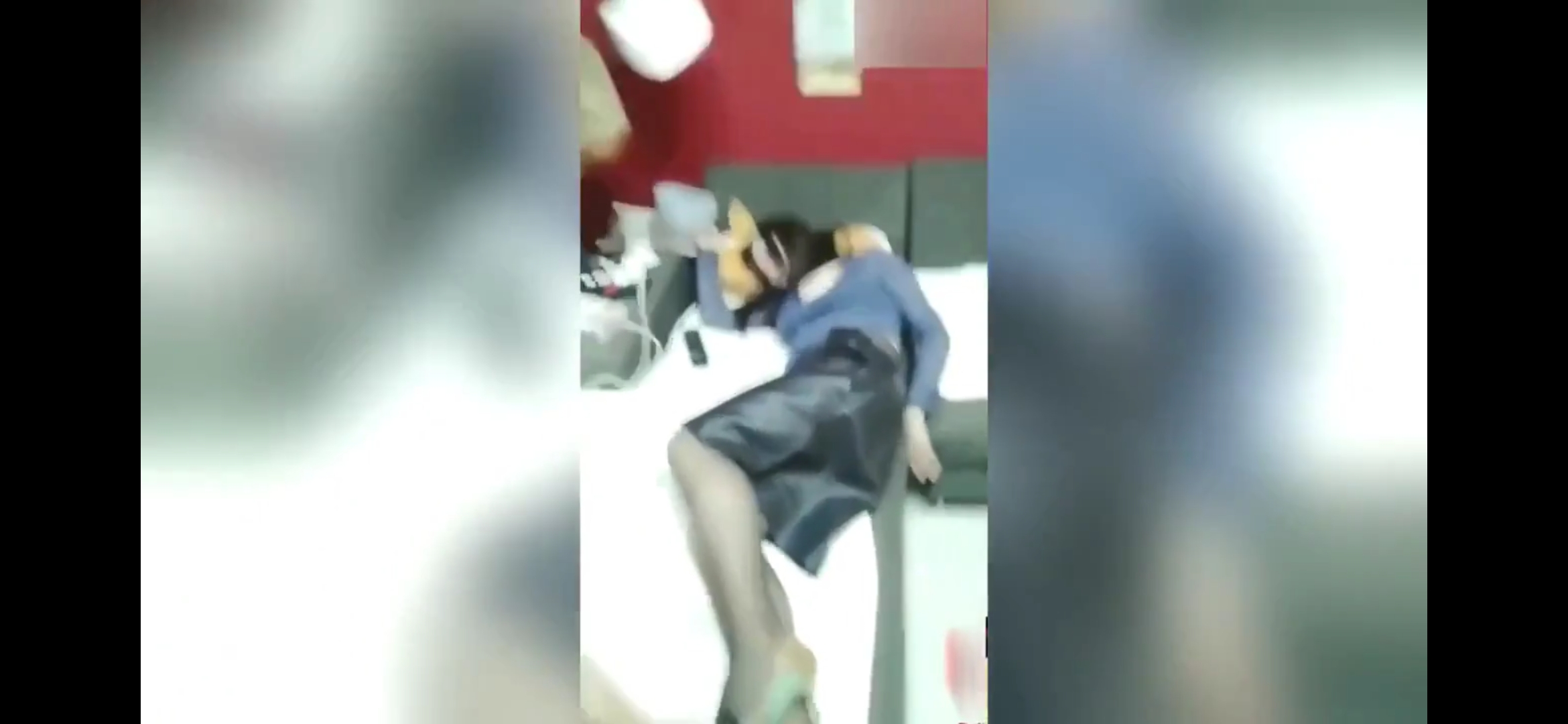 禽兽儿子强制内射醉酒妈妈，妈妈从严厉拒绝到淫贱求操！