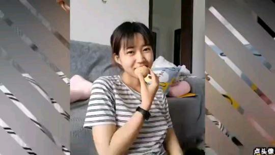 网传:某短跑健蒋与弟弟乱伦，被弟弟操到吐舌头