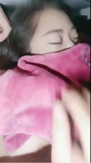 被迫营业的少妇 深夜老公不睡觉玩老婆给狼友看