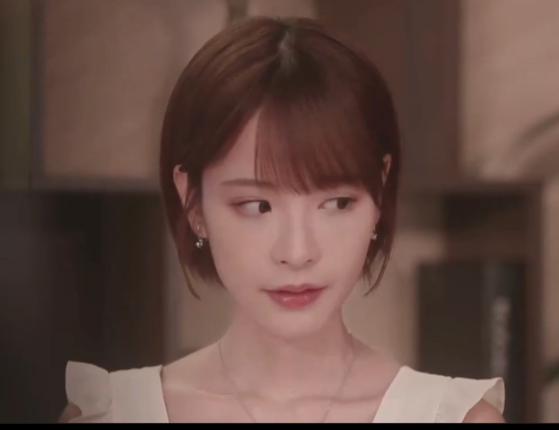 【爆款精品AV】年轻貌美的女职员被公司领导潜规则，操的死去活来。