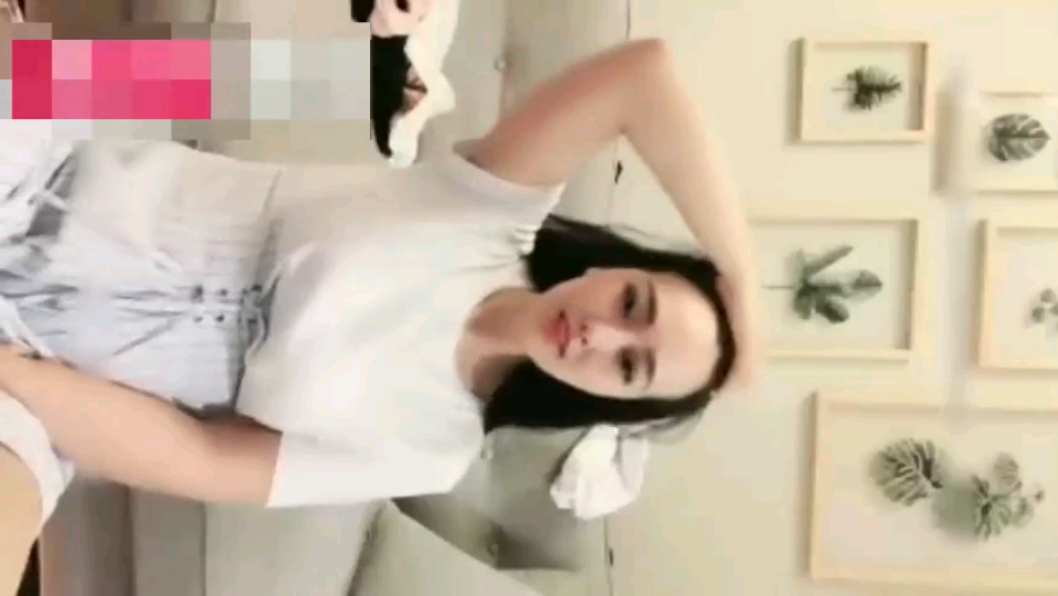 【母子乱伦】全网最真实的母子乱伦儿子把妈妈操怀孕三个月了！