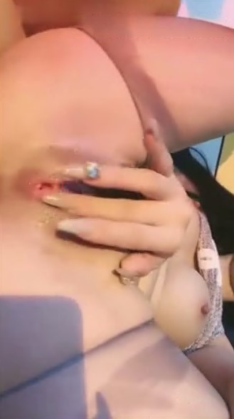 极品人间尤物真她妈骚啊丝袜诱惑美乳翘臀