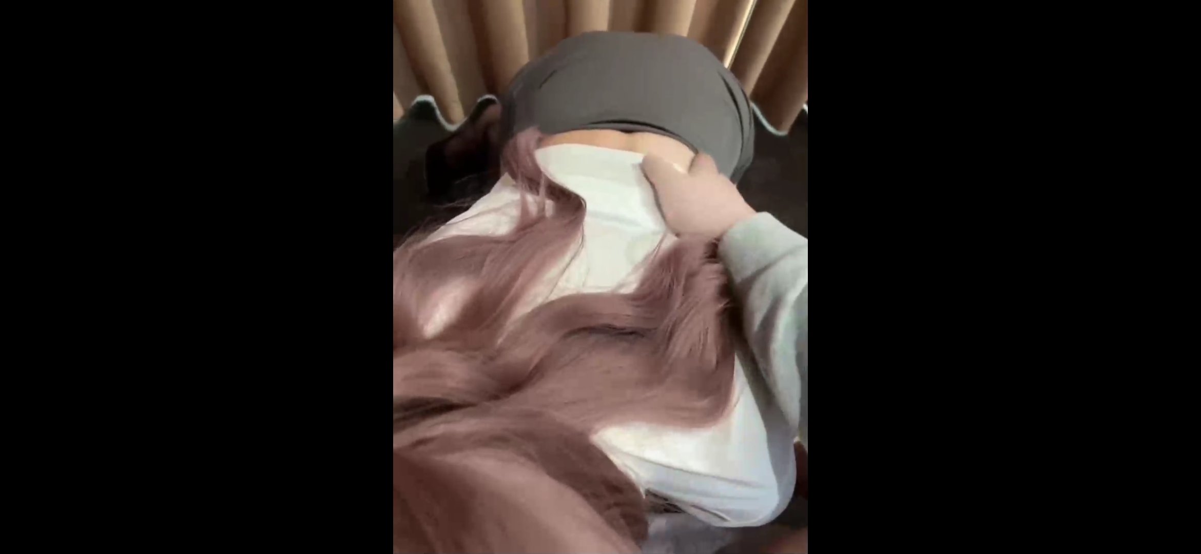 哥哥满足不了欲求不满的嫂子，我替哥哥满足嫂子，用我大鸡巴猛插嫂嫂淫穴！
