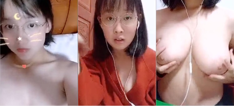 大神拿下巨乳眼镜妹甜美妹子边写作业边视频裸聊大奶子真是极品