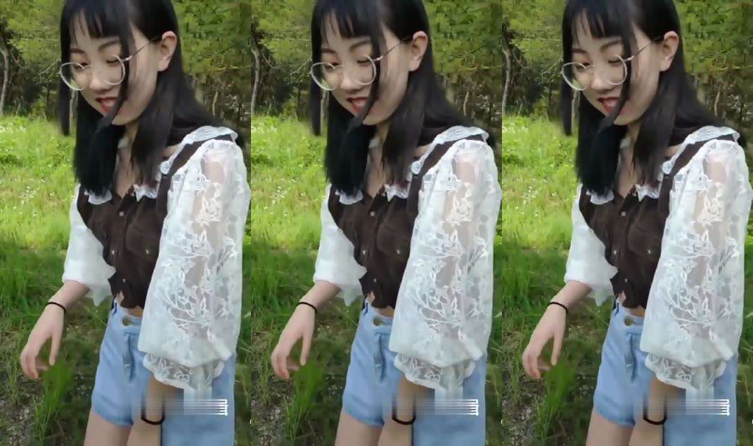 带着大学眼镜学妹户外在小树林里做爱啪啪笑的很灿烂