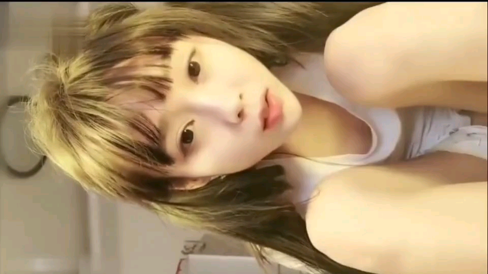 绝世小萌妹喷水高潮!