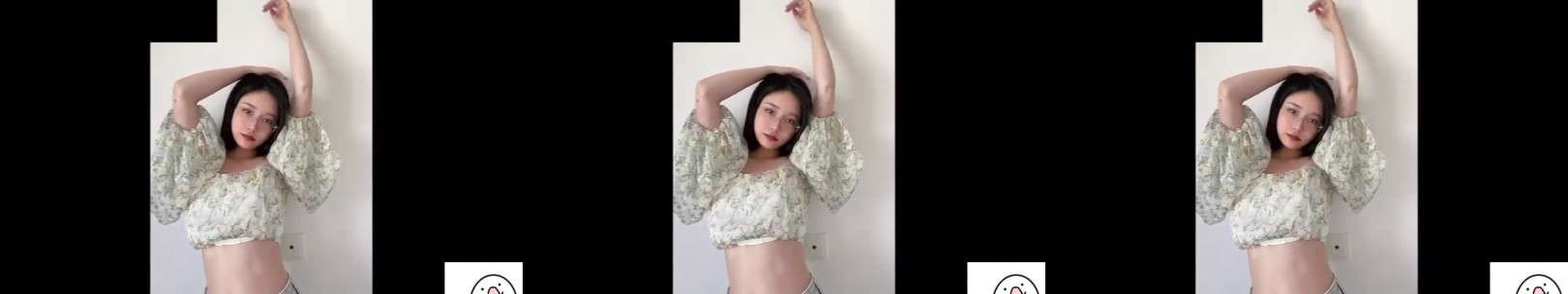 最近非常火的天花板极品神颜！推特超人气模特（年年）私拍