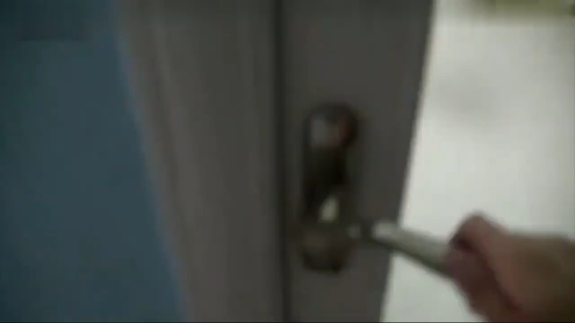 兄妹自拍：讨厌，洗个澡都不让人安静，非要啪啪