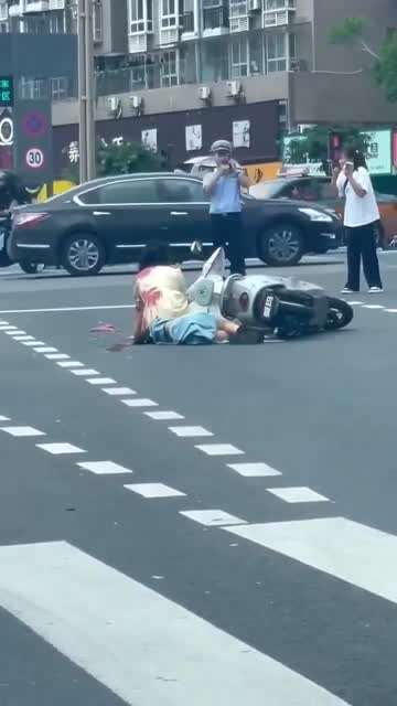 哎！这当妈的崩溃了