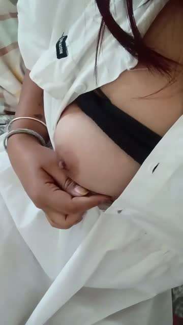 苗族女友自拍奈子给我看