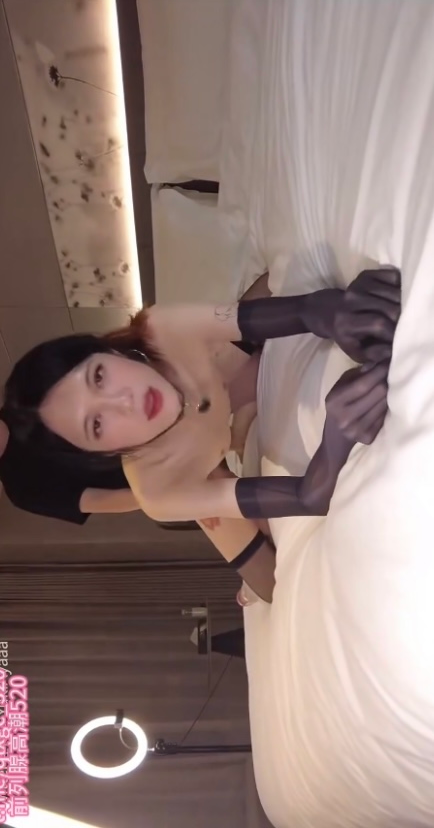 骚鸡伪娘：芭芭用力操死我这个阳痿早泄小鸡巴吧