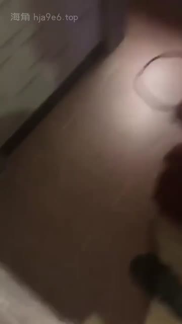 台北101夜店驻场陪酒妹 小慧 金主花重金请出台 3P视频流出！