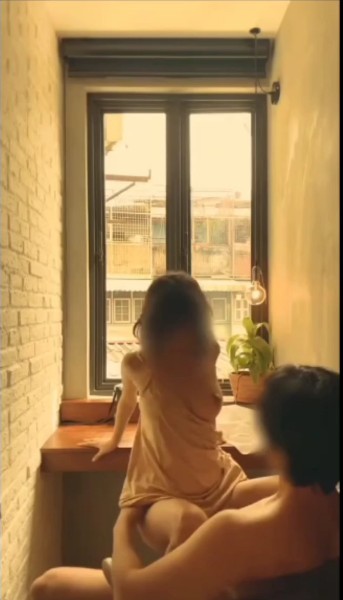 美丽景色窗前性爱