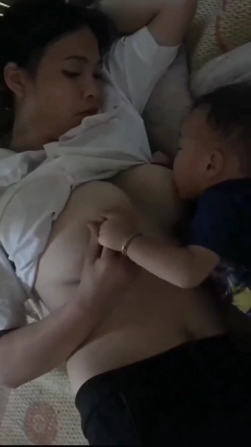躺着那个