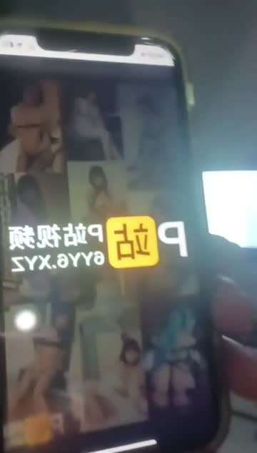 过节团聚老丈人喝多了害怕被听到伴随着音乐偷操丈母娘