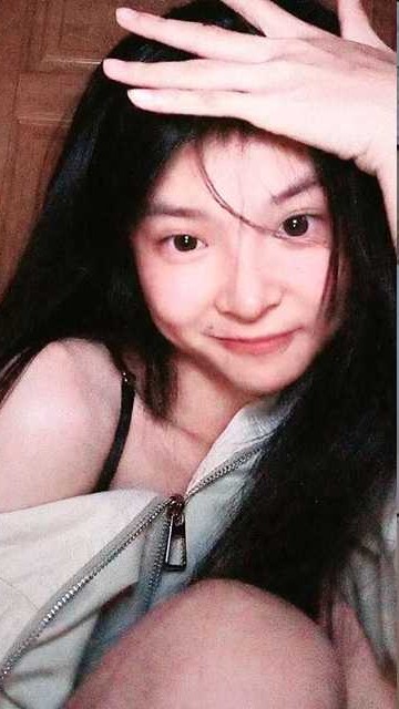 重庆西南大学反差婊学妹 林雨菲 放暑假期间与网友裸聊视频曝光