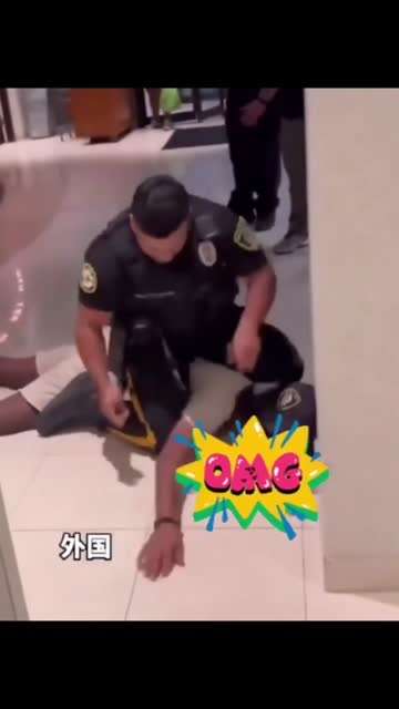 外国警察面对黑人的硬核执法