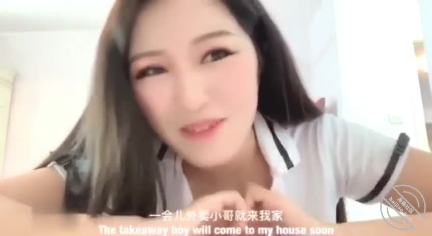 女色狼勾引外卖小哥被爆操（千呼万唤始出来整篇）