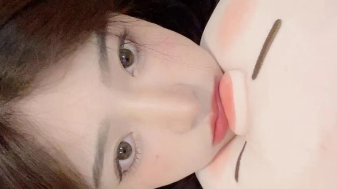 高颜值极品妹子[林森儿]相册外流白虎小穴玩