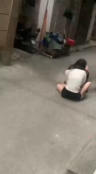 女人打架