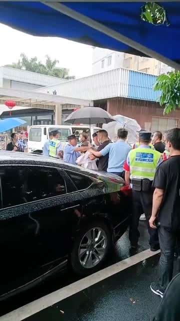 网传，广州白云区，据说小学生跳楼，小小生命又没了