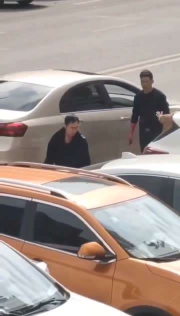 卧槽下死手啊