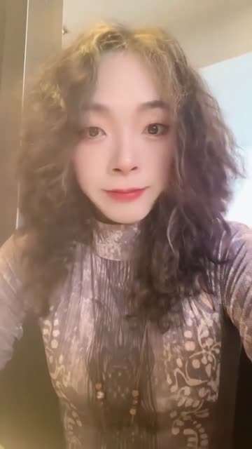 性感cd芝士黑丝诱惑发小做爱，羞耻心满满身体十分诚实#人妖#伪娘#ts#cd