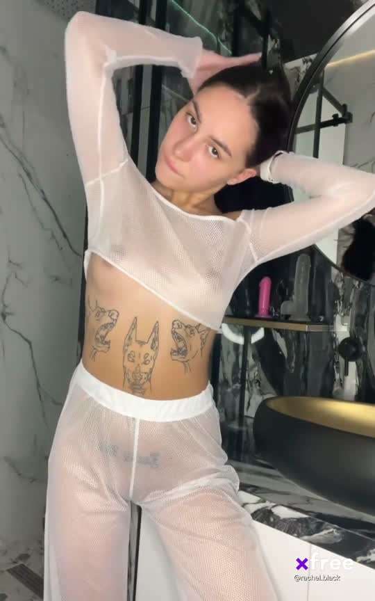 纹身母狗透视装诱惑