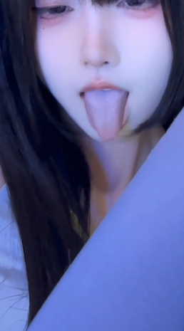 顶级美腿白虎肥鲍御姐狂插自慰