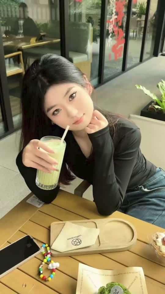 舔的特别认真