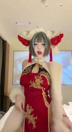 极品露脸少萝Cos柴郡猫旗袍装自慰