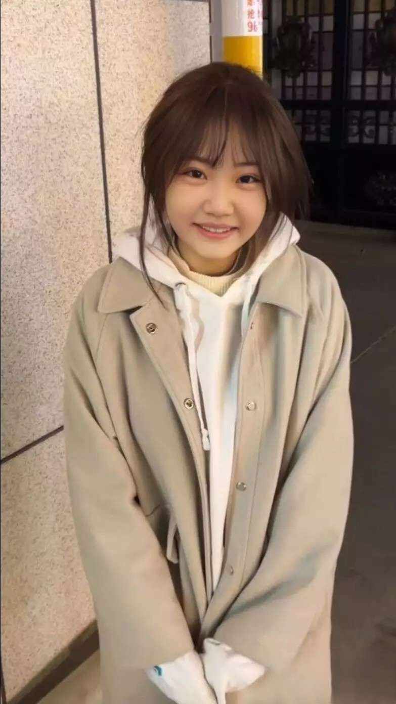陕西反差大学生 汪彤彤 裸贷视频曝光 宿舍怼脸自慰