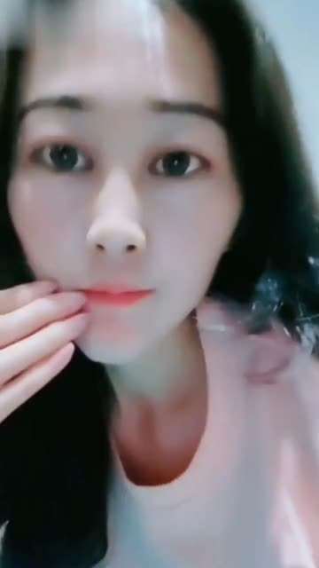 厕所自拍尿尿