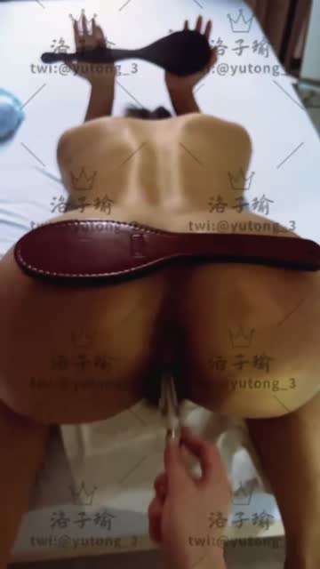 打屁股加翘臀肛塞抽插！