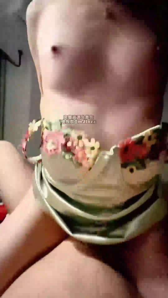 情趣妖娆美女骑乘