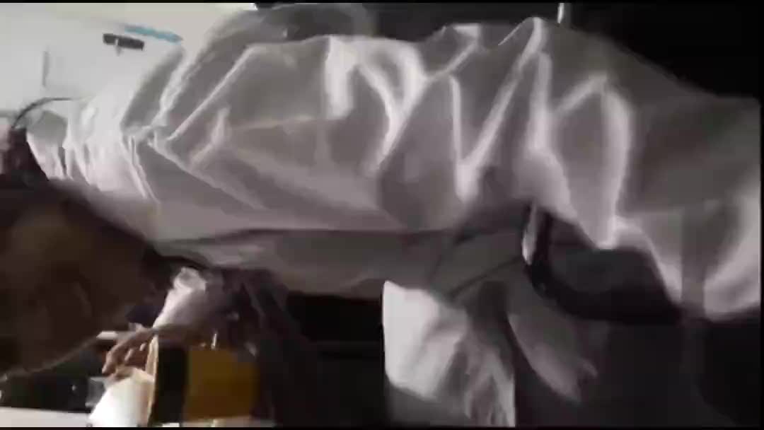 绿帽偷情河南医院，四十多岁中年男子勾搭*0岁小护士无套内射lQ