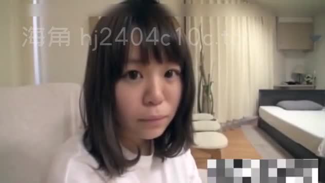 巨乳享受着被舔逼